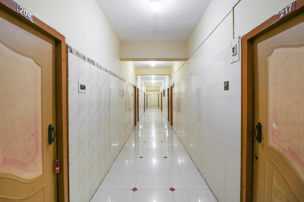 Oyo 45895 Hotel Blue Nile Ченай Екстериор снимка