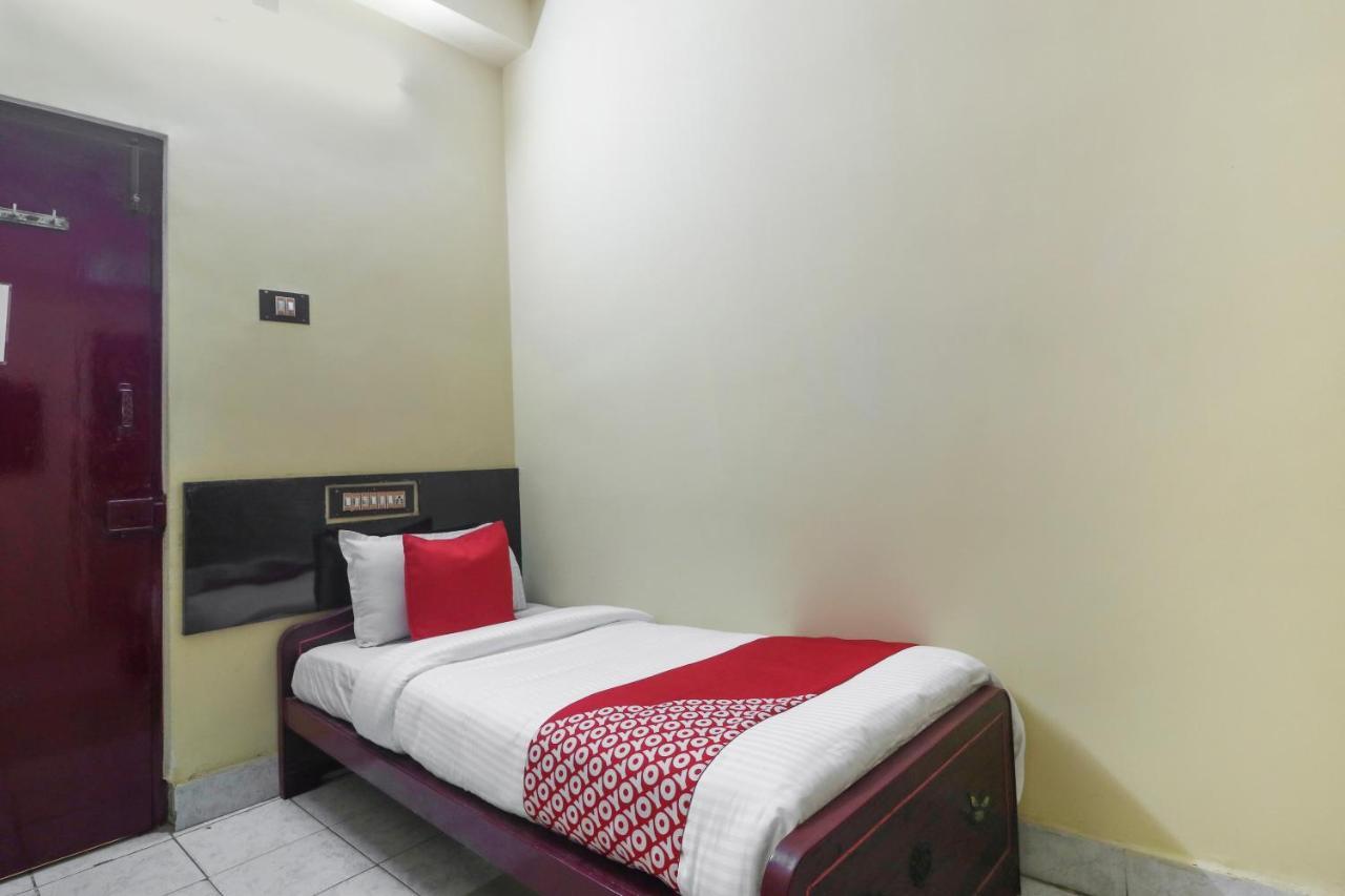 Oyo 45895 Hotel Blue Nile Ченай Екстериор снимка