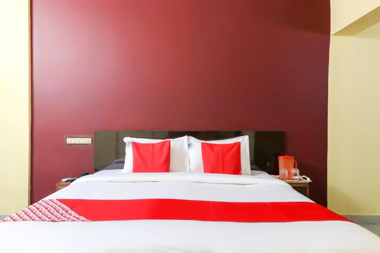 Oyo 45895 Hotel Blue Nile Ченай Екстериор снимка