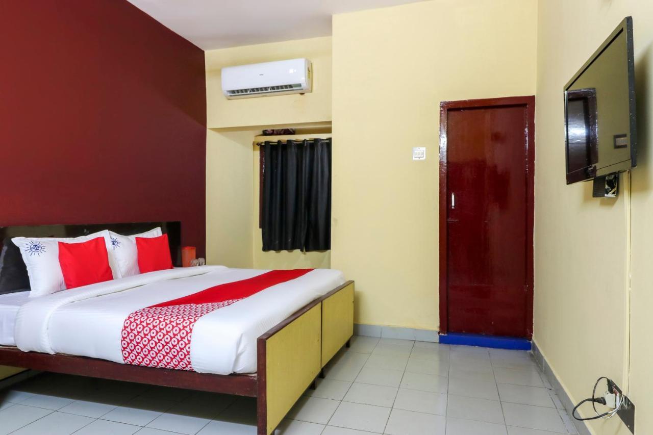 Oyo 45895 Hotel Blue Nile Ченай Екстериор снимка